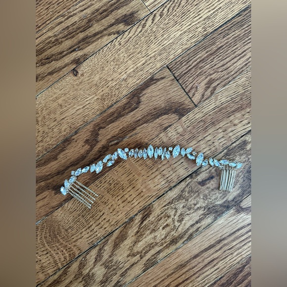 Brides & Hairpins Crystal Hair Accessory Delphinia Halo Comb - Picture 2 of 5